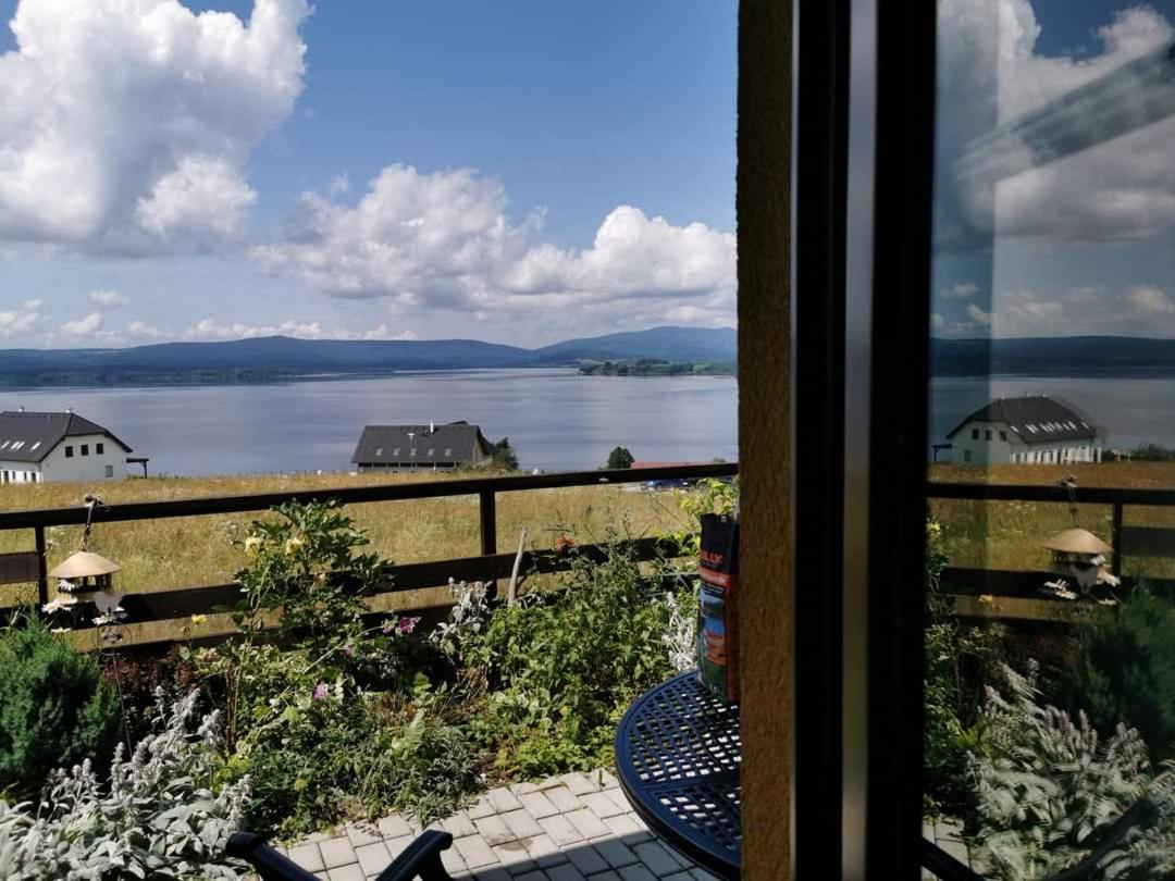 Apartman S Terasou A Vyhledem Na Jezero Lipno Kovarov Экстерьер фото