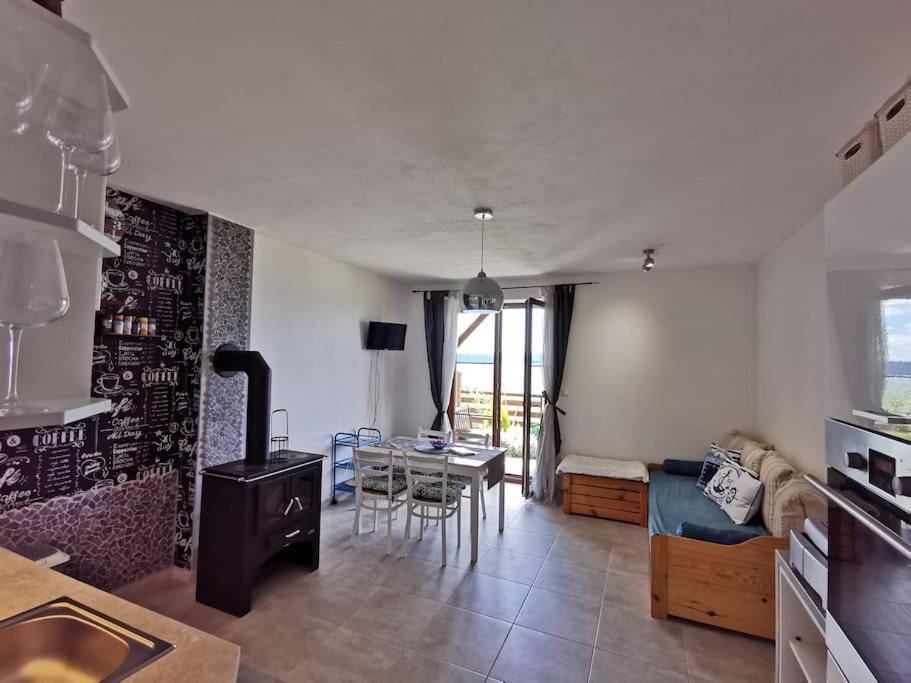 Apartman S Terasou A Vyhledem Na Jezero Lipno Kovarov Экстерьер фото