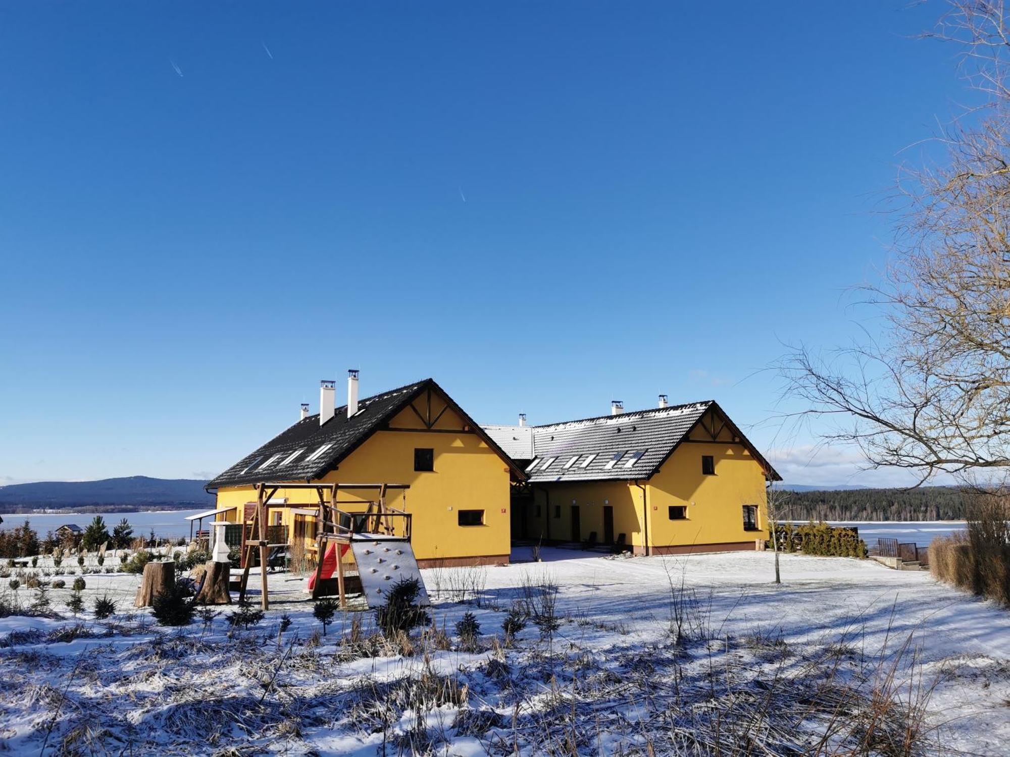 Apartman S Terasou A Vyhledem Na Jezero Lipno Kovarov Экстерьер фото