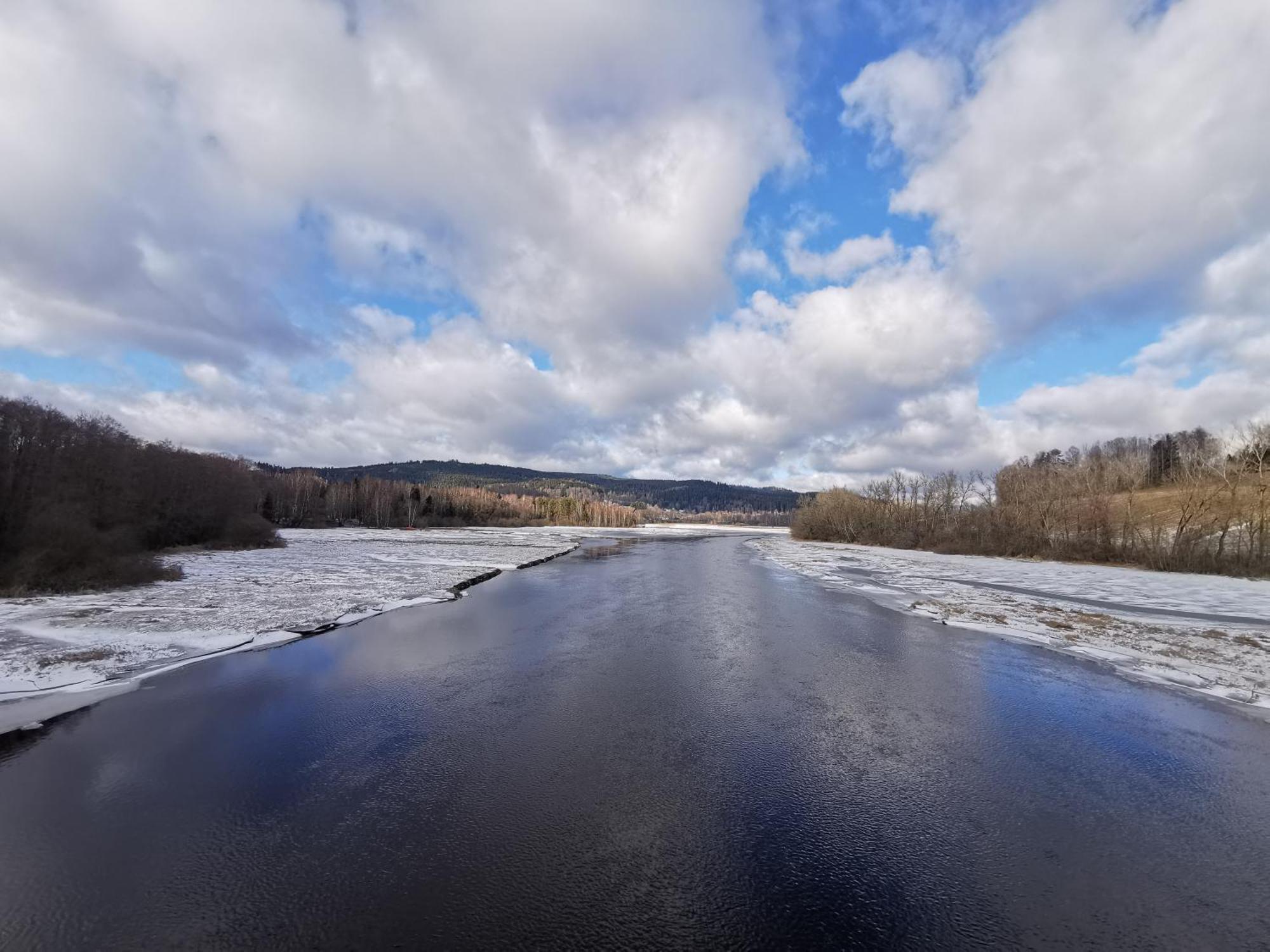 Apartman S Terasou A Vyhledem Na Jezero Lipno Kovarov Экстерьер фото